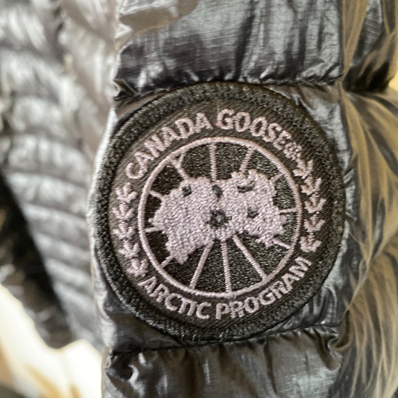 CANADA GOOSE Black Label - puffy button up - Picture 3 of 5
